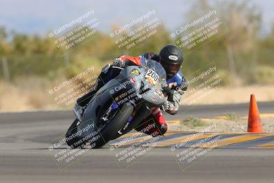 media/Nov-05-2022-SoCal Trackdays (Sat) [[f8d9b725ab]]/Turn 2 (1120am)/